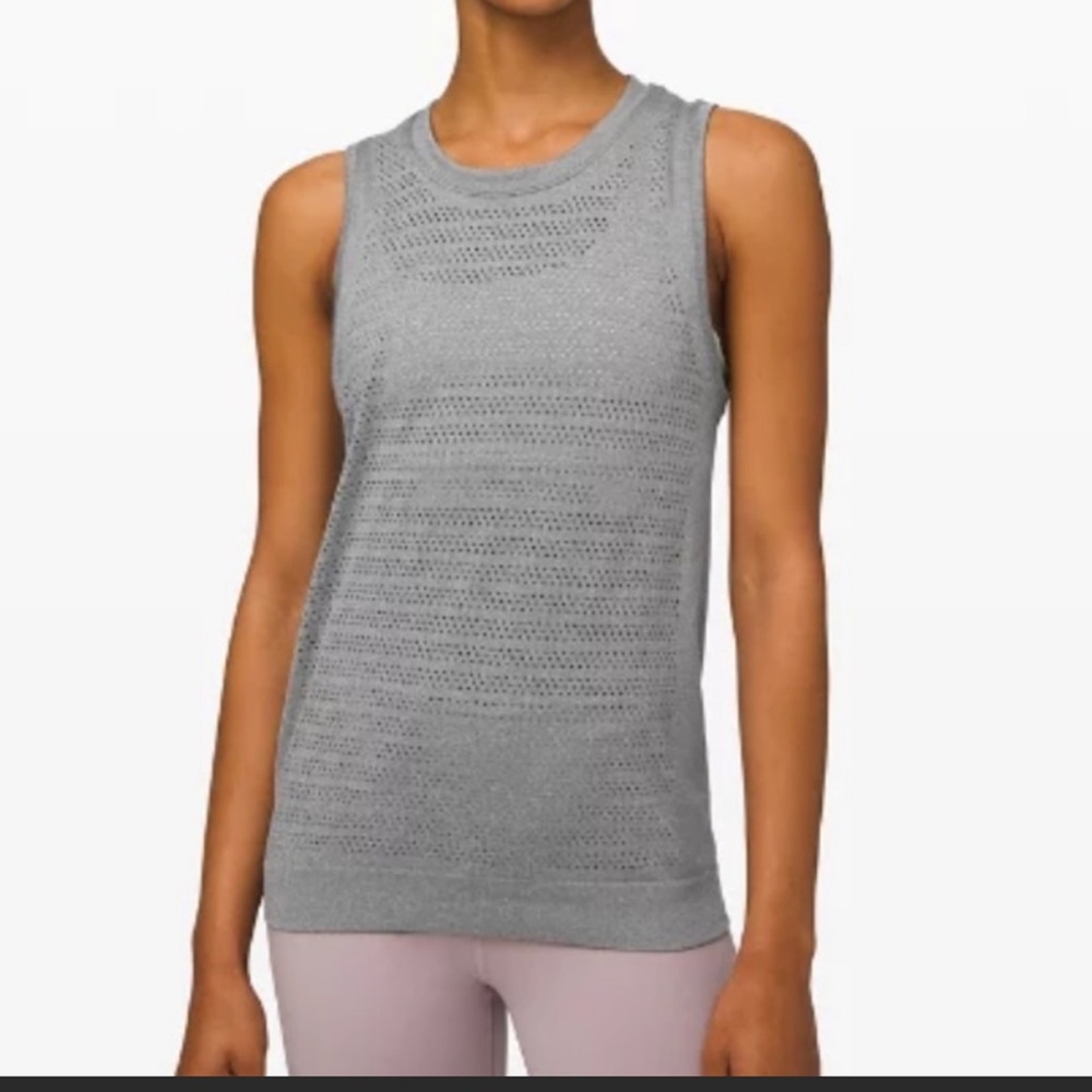 COPY - GRAY LULULEMON breeze by muscle top